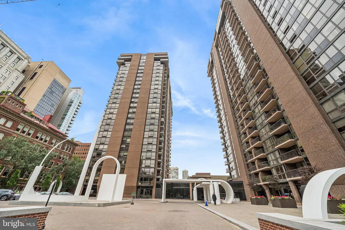241 S 6th St #305, Philadelphia, PA 19106 - #1
