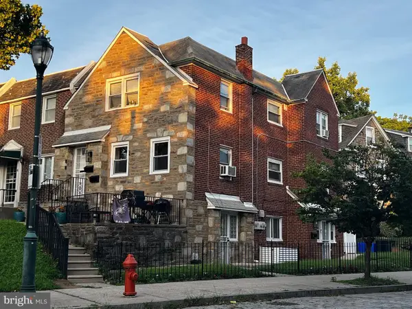 2 E Mcpherson St, PHILADELPHIA, PA 19119