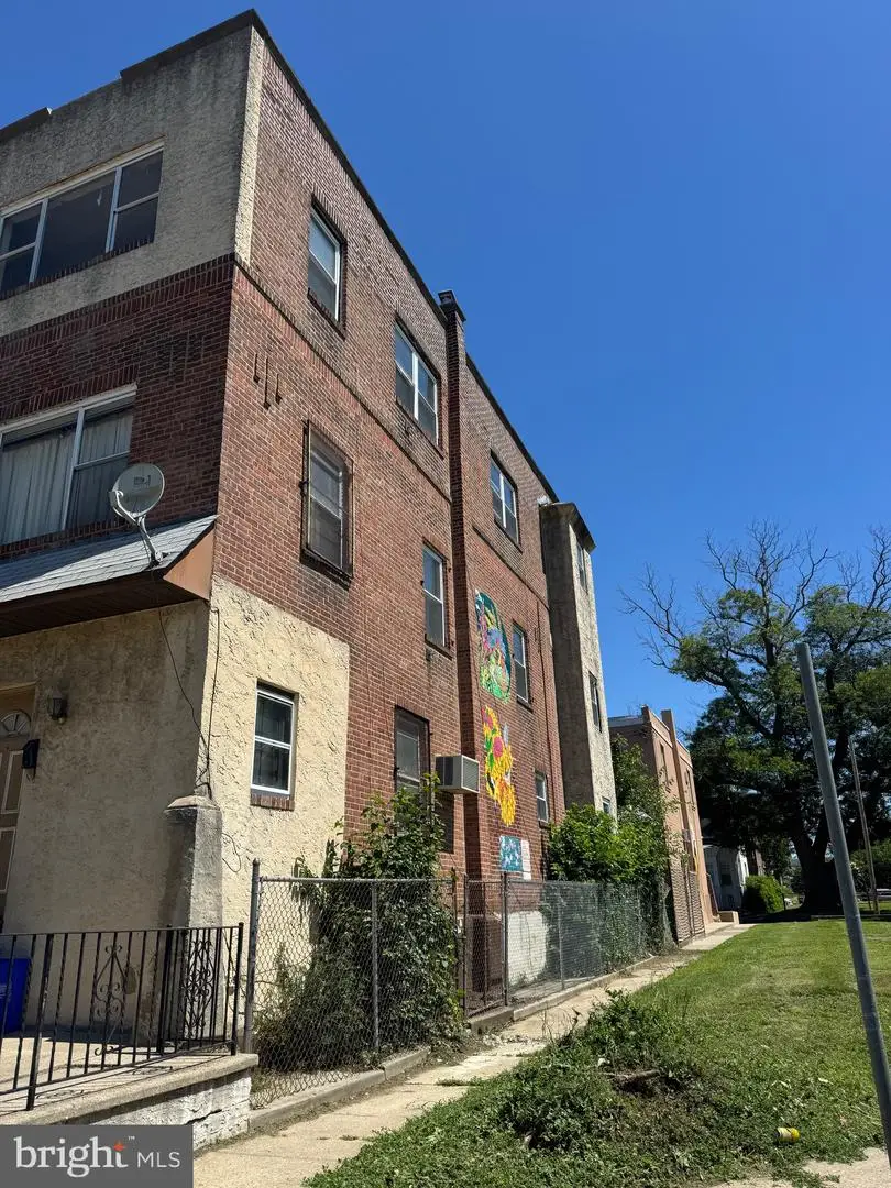 2527 S 68th St, Philadelphia, PA 19142 - #2