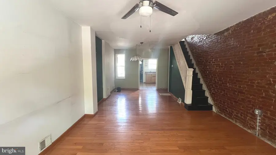 2211-00 Mcclellan St, Philadelphia, PA 19145 - #3