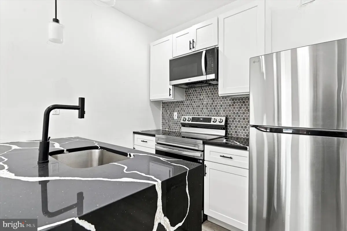 2328 Nicholas St, Philadelphia, PA 19121 - #1