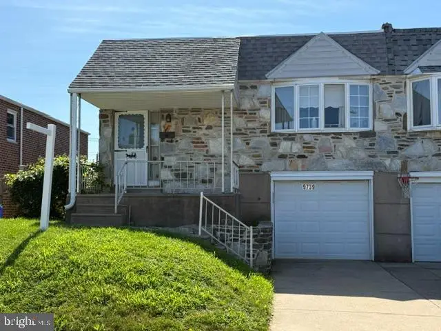 9739 Chapelcroft St, Philadelphia, PA 19115 - #1