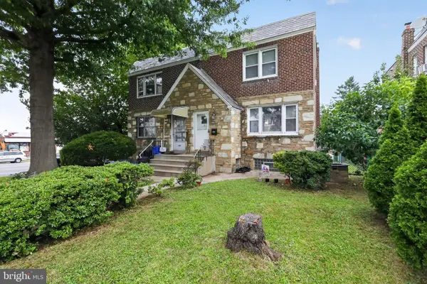2003 Oakmont St, PHILADELPHIA, PA 19152