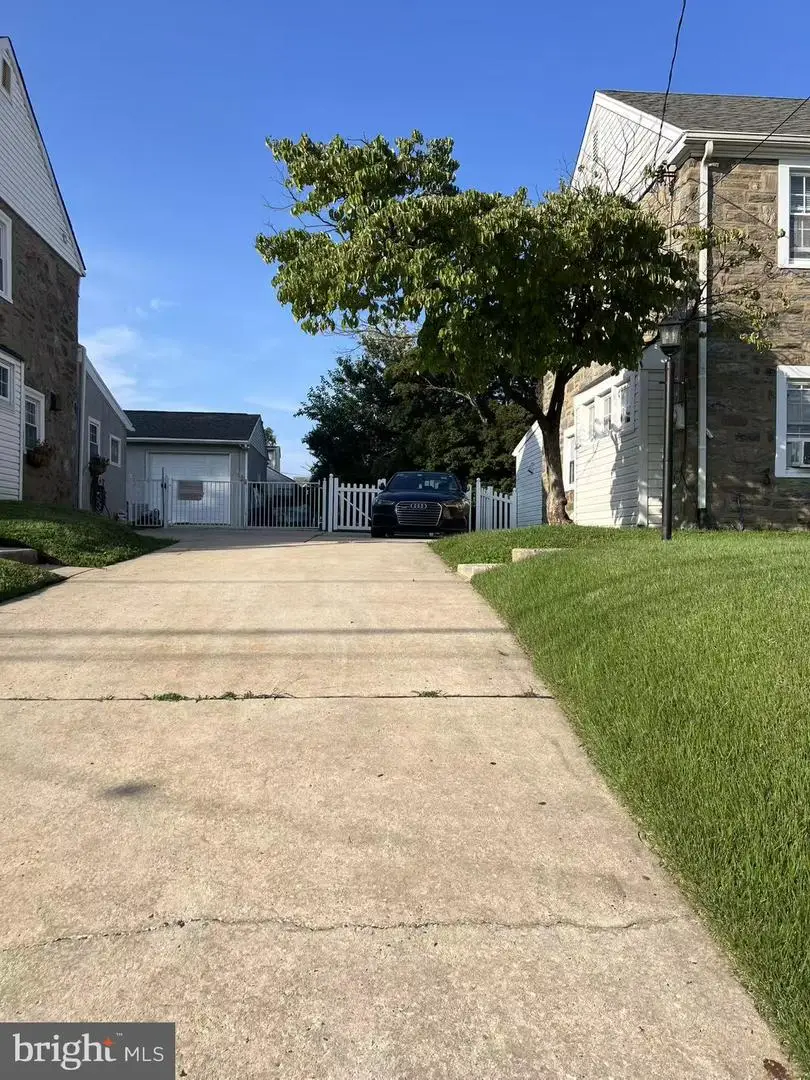 1829 Loney St, Philadelphia, PA 19111 - #2