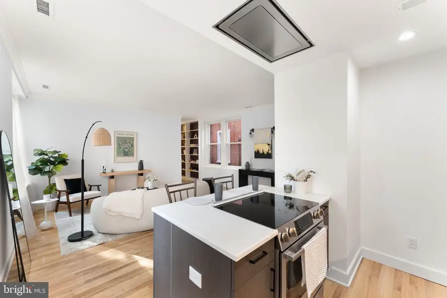 242 S 13th St #e, Philadelphia, PA 19107 - #3