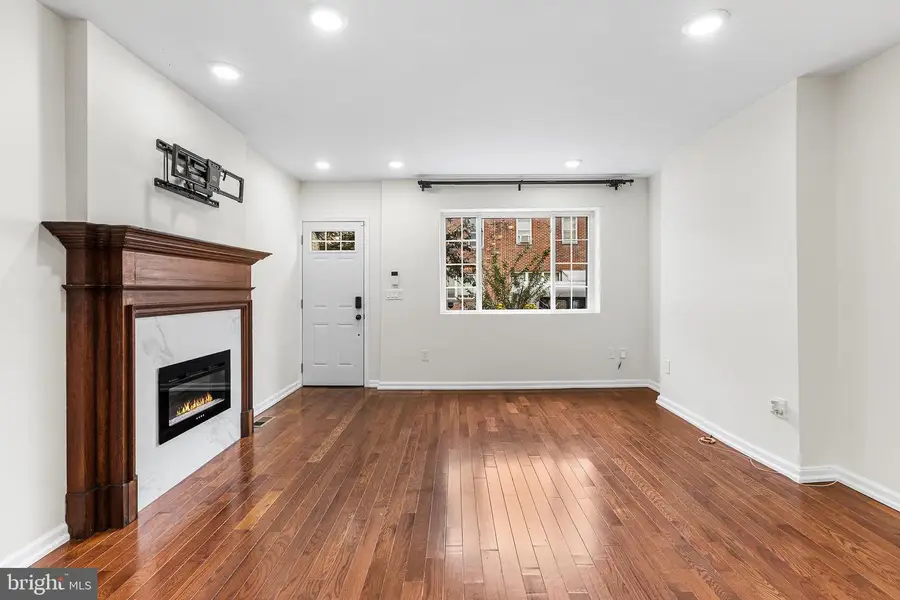 2921 Almond St, Philadelphia, PA 19134 - #2