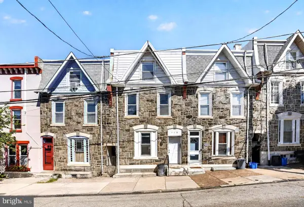 112 Hermit St, PHILADELPHIA, PA 19127