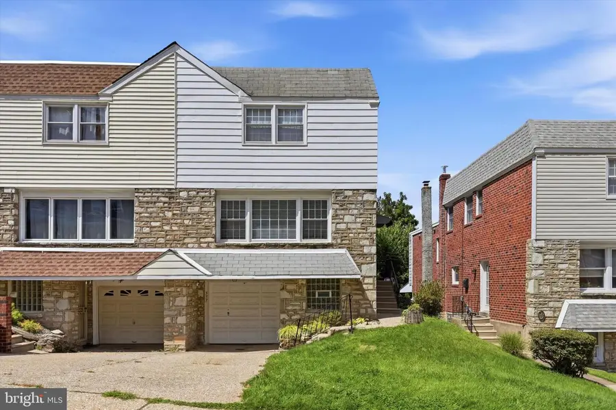 557 Livezey St, Philadelphia, PA 19128 - #2