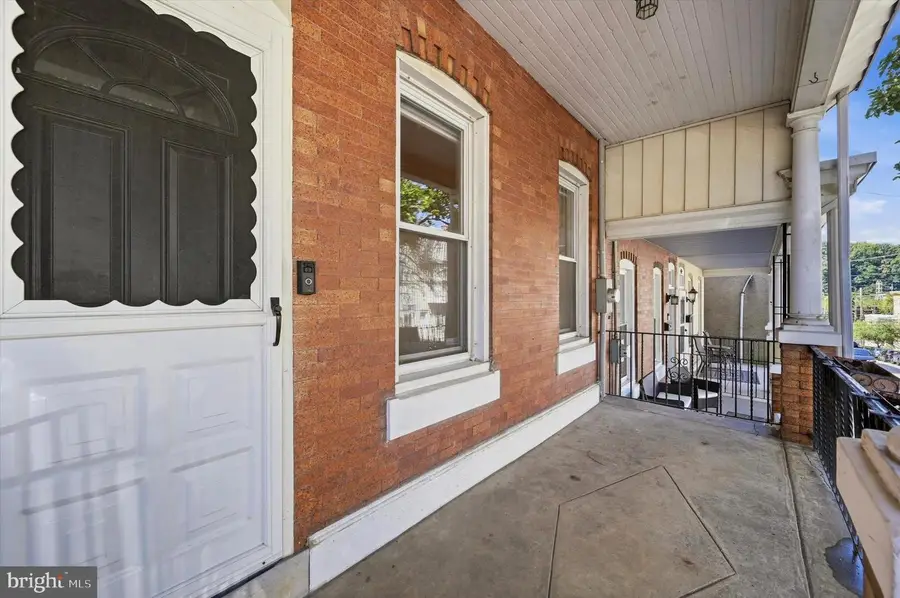 135 Hermit St, Philadelphia, PA 19127 - #3