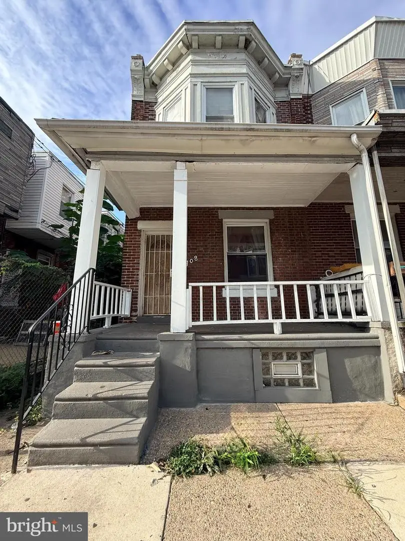 708 W Annsbury St, Philadelphia, PA 19140 - #1