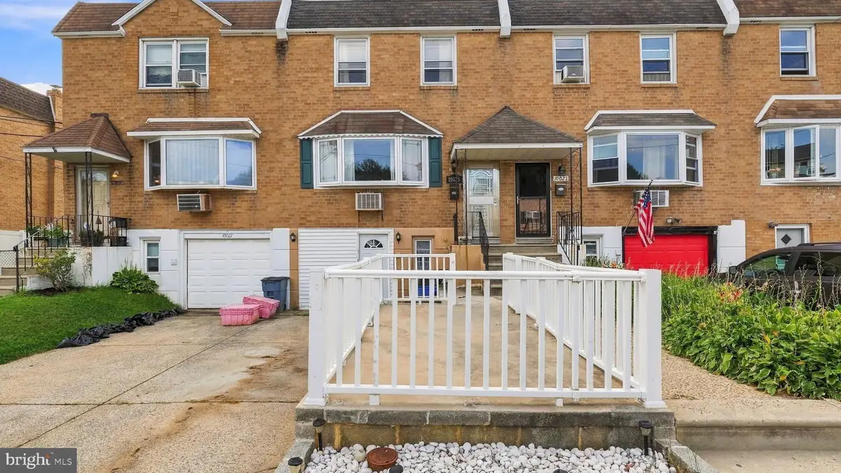 10025 S Canterbury Rd, Philadelphia, PA 19114 - #1