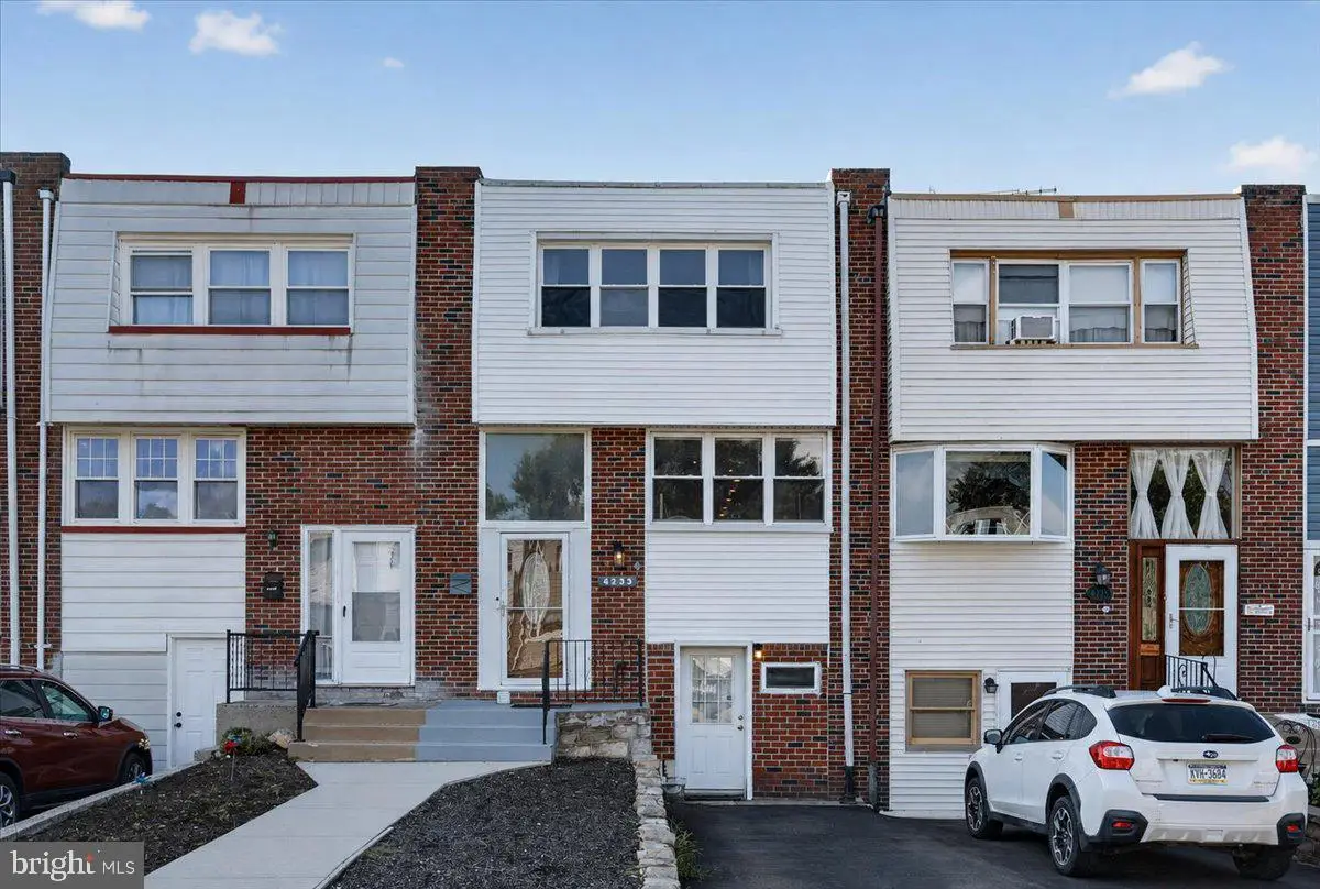 4233 Lawnside Rd, Philadelphia, PA 19154 - #1