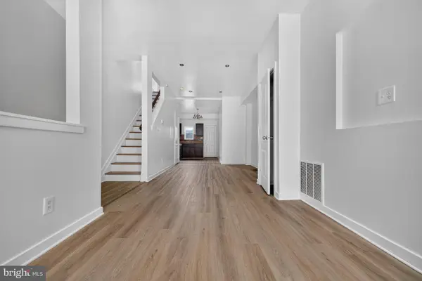 1238 W Firth St, PHILADELPHIA, PA 19133