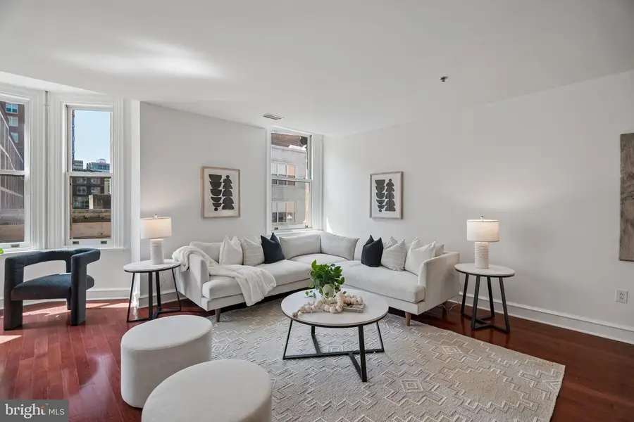 1811 Chestnut St #402, Philadelphia, PA 19103 - #2