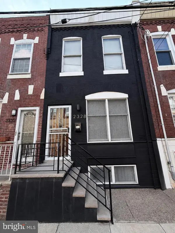 2328 S Warnock St, PHILADELPHIA, PA 19148