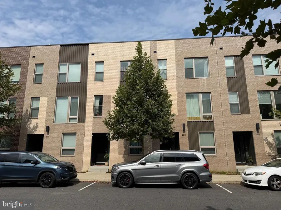 2018 Northbank Pl, Philadelphia, PA 19125 - #2