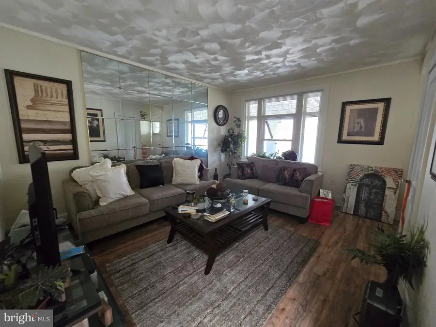 6240 Chestnut St, Philadelphia, PA 19139 - #2