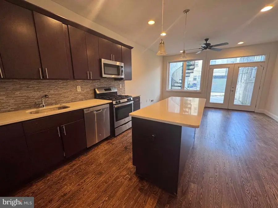1217 Green St #b, Philadelphia, PA 19123 - #2