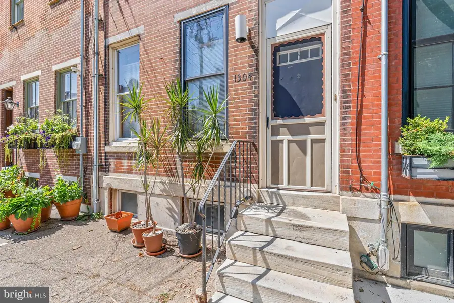 1304 S 10th St, Philadelphia, PA 19147 - #2