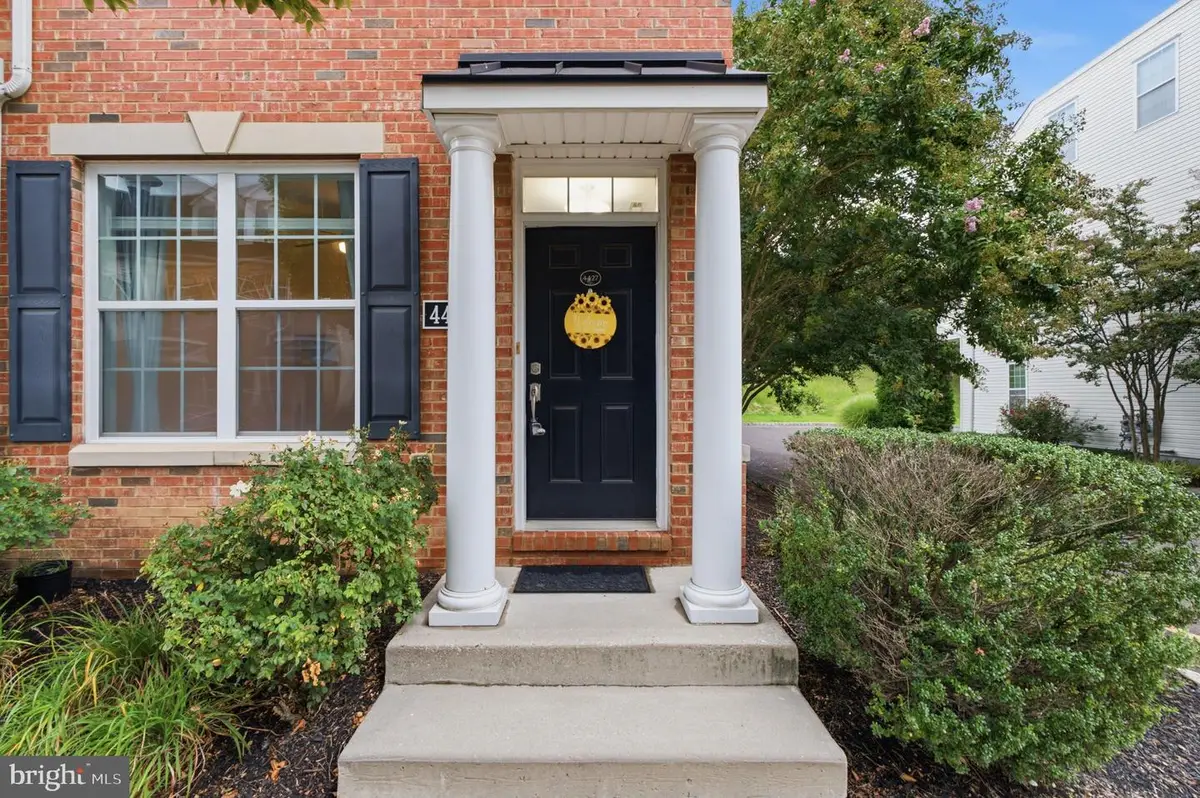 4427 Driftwood Dr, Philadelphia, PA 19129 - #1