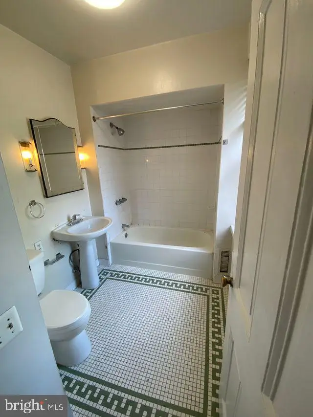 559 N 5th St, Philadelphia, PA 19123 - #2