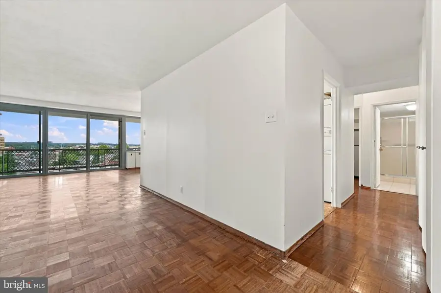 2401 Pennsylvania Ave #11b21, Philadelphia, PA 19130 - #3