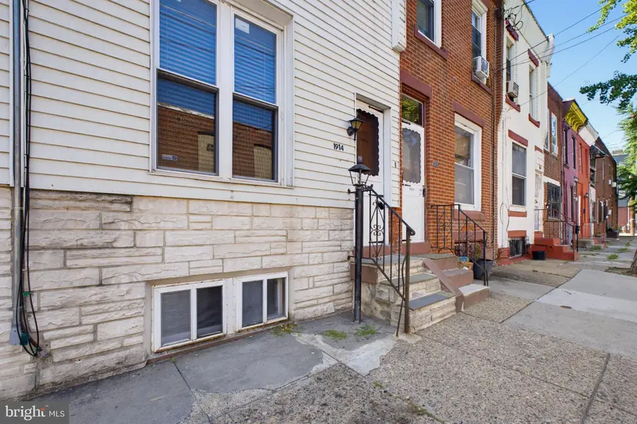 1914 E Hazzard St, Philadelphia, PA 19125 - #2