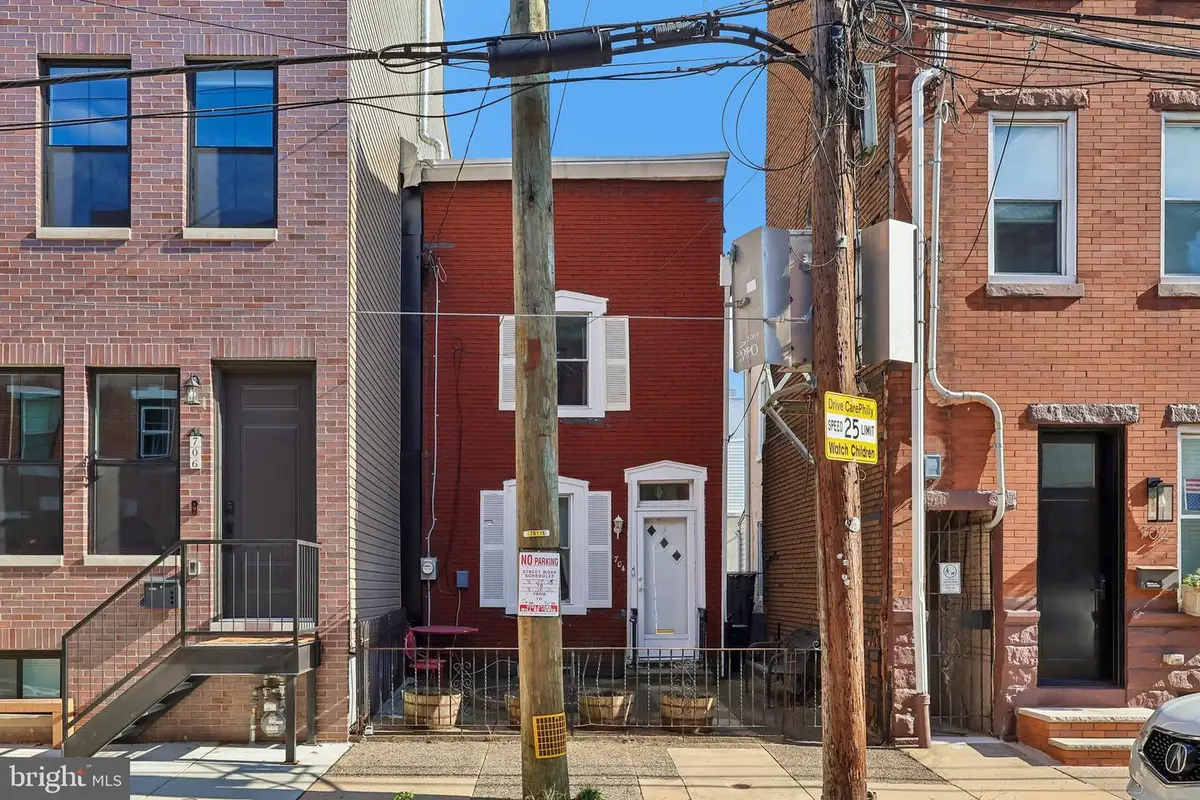 704 Belgrade St, Philadelphia, PA 19125 - #1