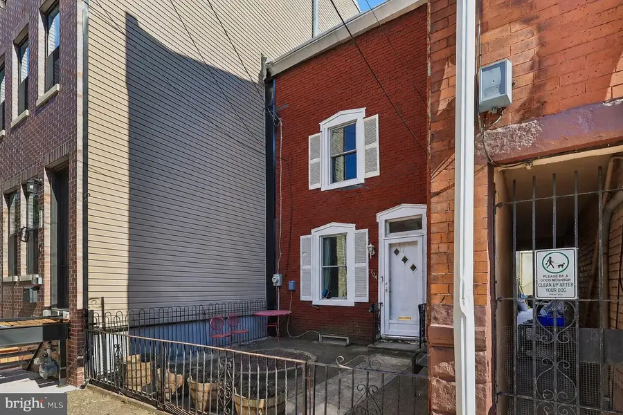 704 Belgrade St, Philadelphia, PA 19125 - #2