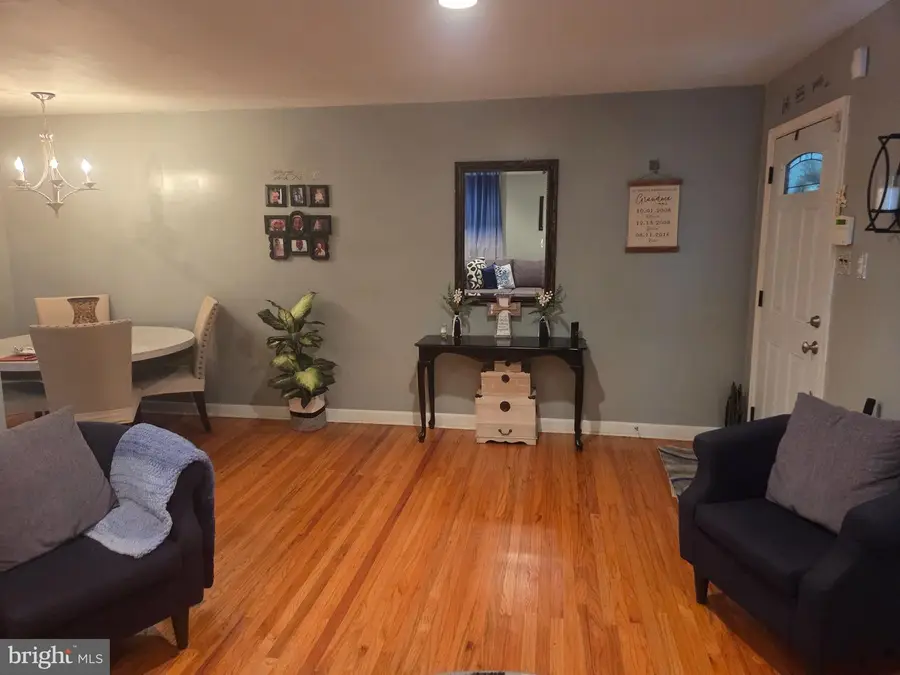 8116 Leonard St, Philadelphia, PA 19152 - #3