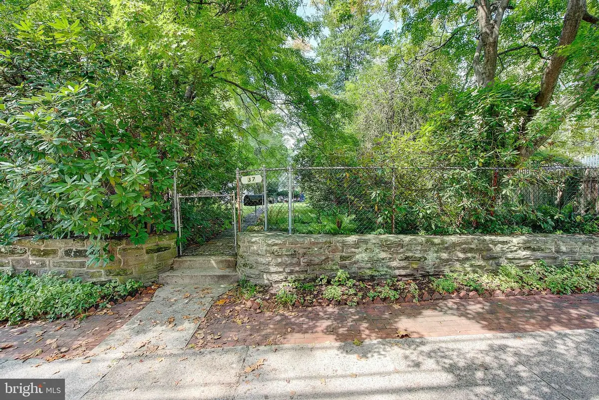 37 E Mermaid Ln, Philadelphia, PA 19118 - #1