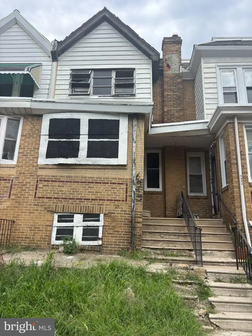 6943 Theodore St, Philadelphia, PA 19142 - #1