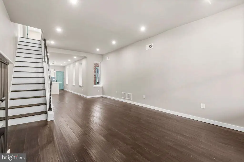 3371 Emerald St, Philadelphia, PA 19134 - #1