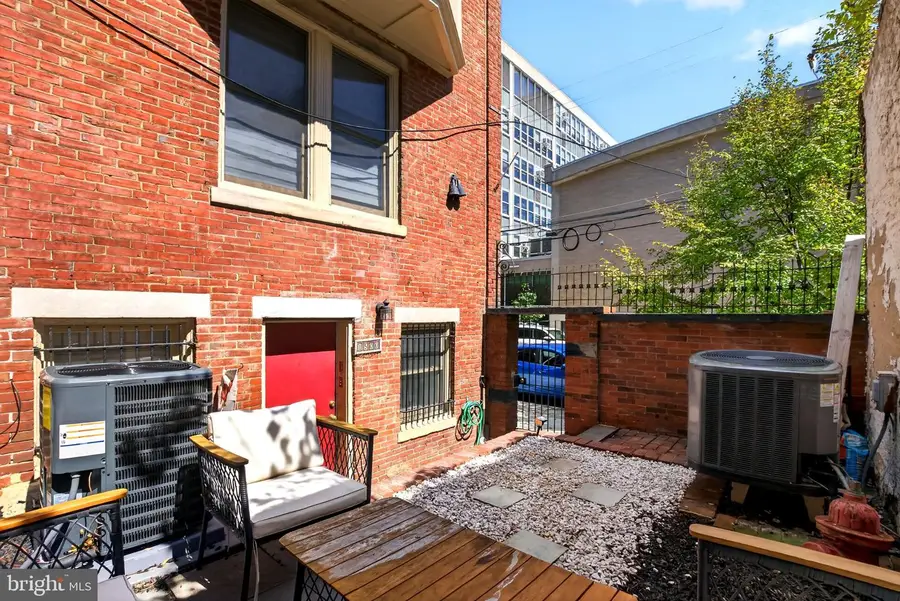 1500 Green St #4, Philadelphia, PA 19130 - #3