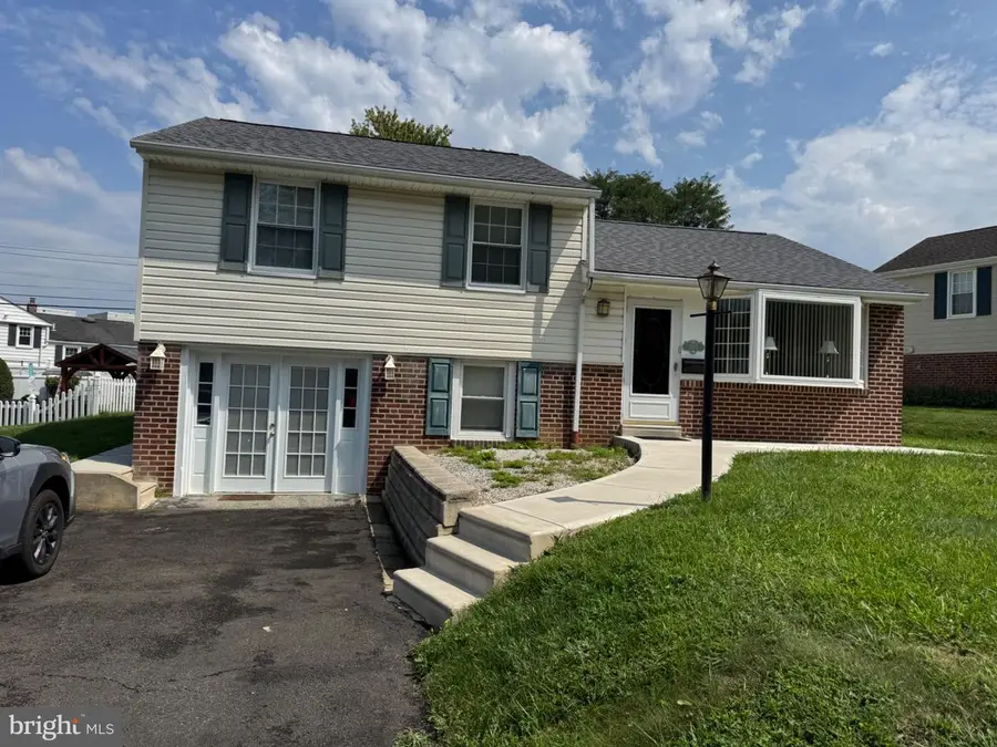 3805 Andrea Rd, Philadelphia, PA 19154 - #3