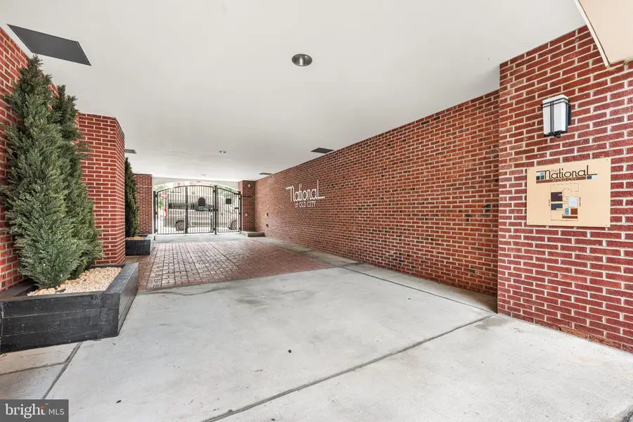 130 2nd St #4e2, Philadelphia, PA 19106 - #2