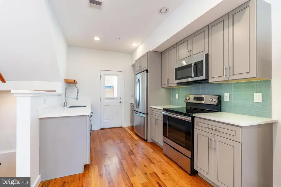 1719 Erdman St, Philadelphia, PA 19130 - #2