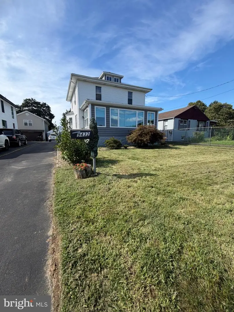 9432 Krewstown Rd, Philadelphia, PA 19115 - #1