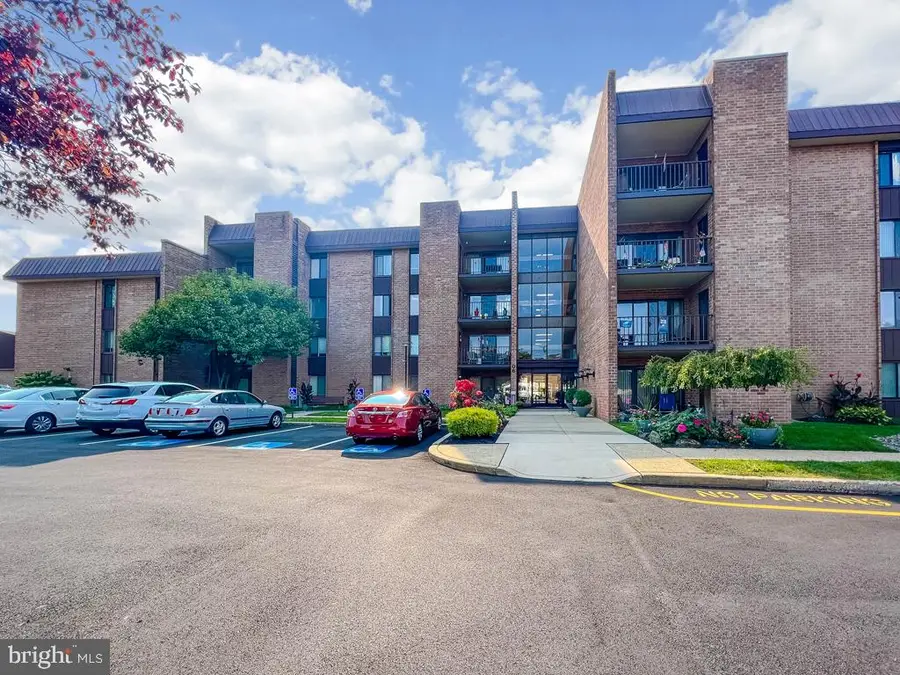 6311-00 Delaire Landing Rd #311, Philadelphia, PA 19114 - #2