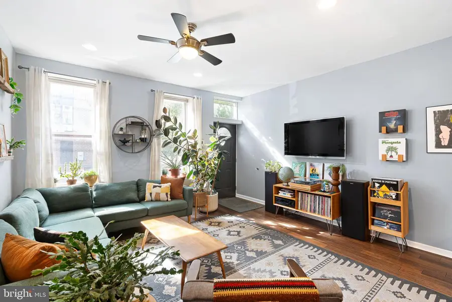 2054 Coral St, Philadelphia, PA 19125 - #3