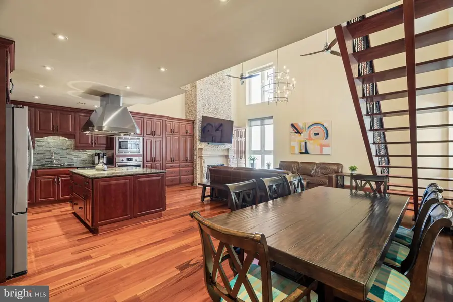 802 Locust St #penthouse, Philadelphia, PA 19107 - #3