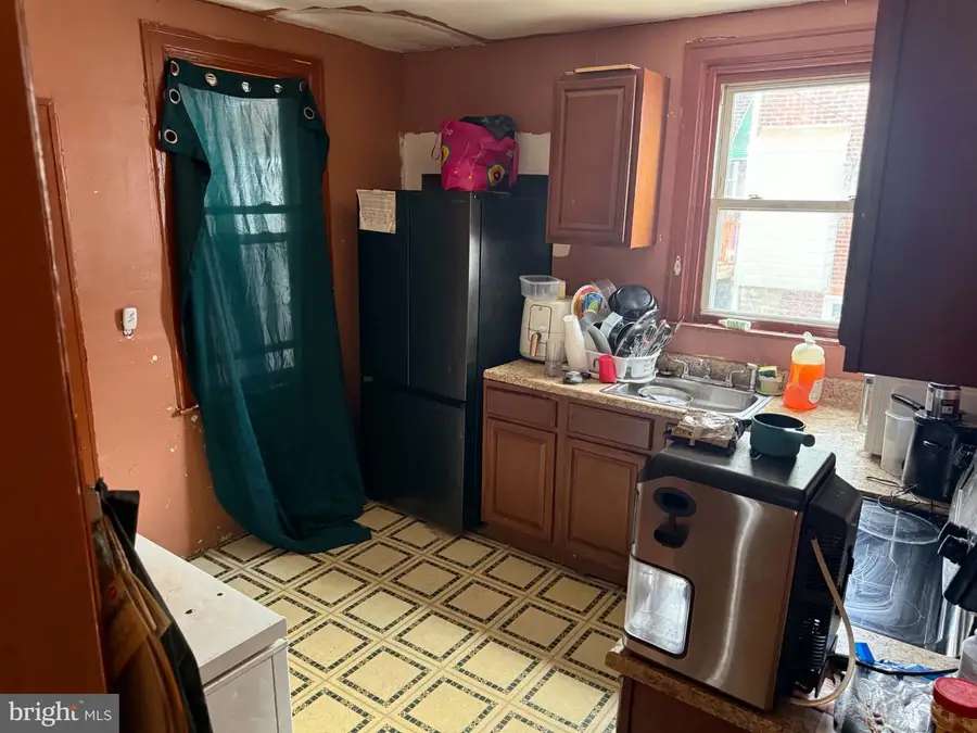 239 W Laveer St, Philadelphia, PA 19120 - #3