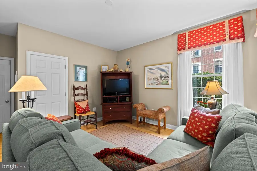 200 Admirals Way, Philadelphia, PA 19146 - #3