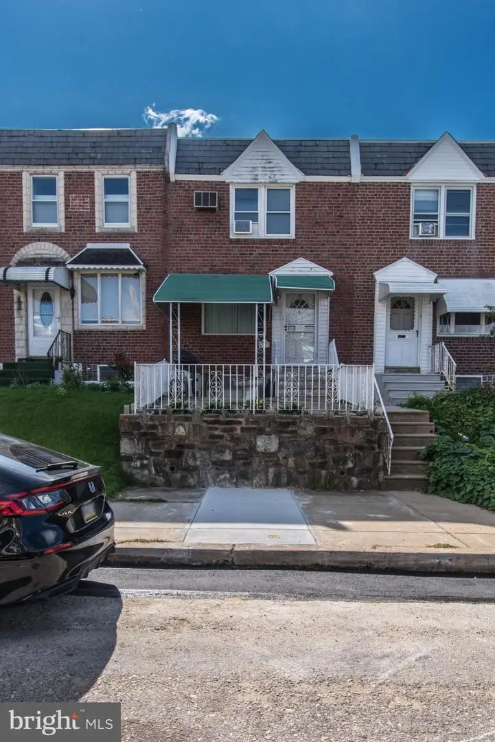 6353 Gillespie St, Philadelphia, PA 19135 - #1