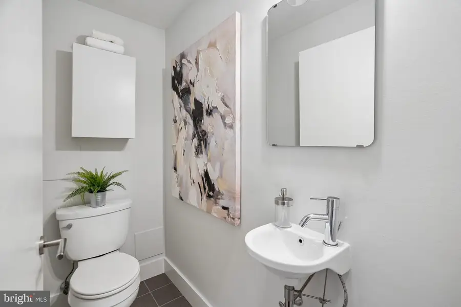 8-10 S Letitia St #301, Philadelphia, PA 19106 - #3