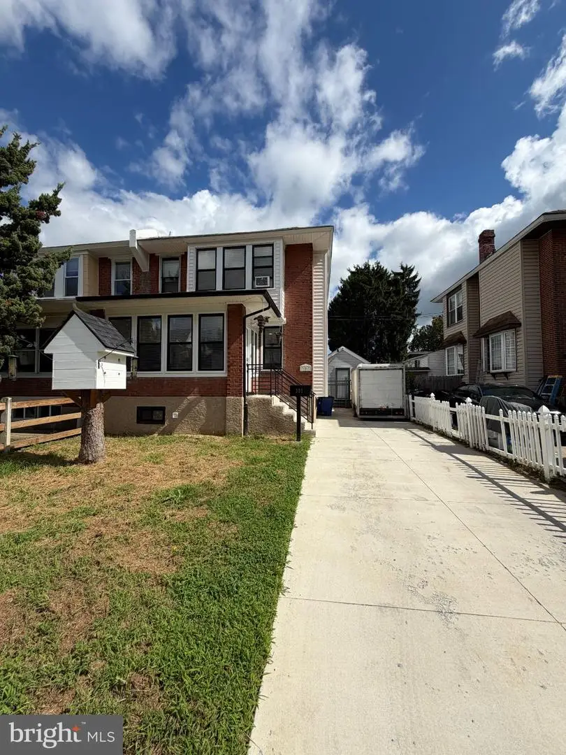 307 Friendship St, Philadelphia, PA 19111 - #1