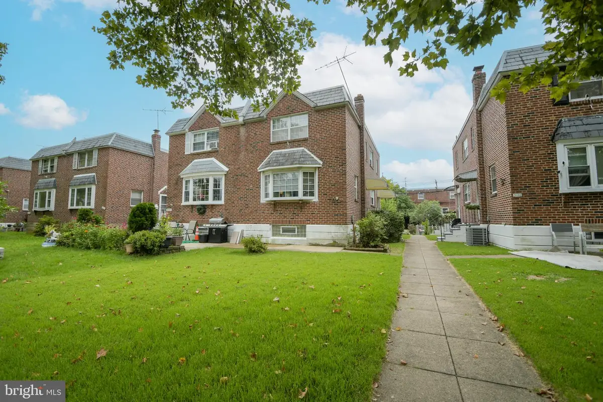3008 Teesdale St, Philadelphia, PA 19152 - #1