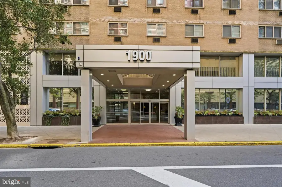 1900 John F Kennedy Blvd #1412, Philadelphia, PA 19103 - #2