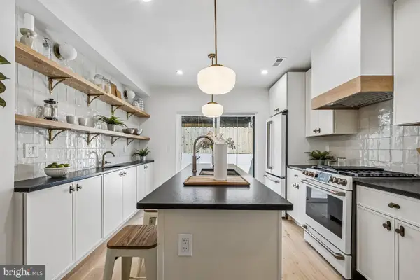 1011 Mountain St, PHILADELPHIA, PA 19148