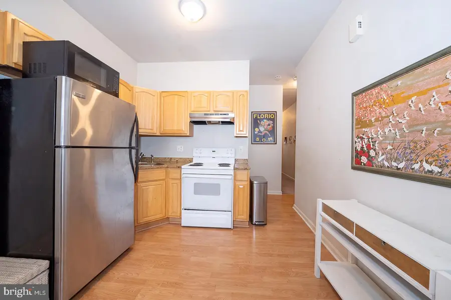 1827 Ginnodo St, Philadelphia, PA 19130 - #3